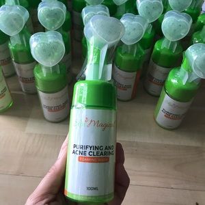 Skin Magical Acne Foaming wash